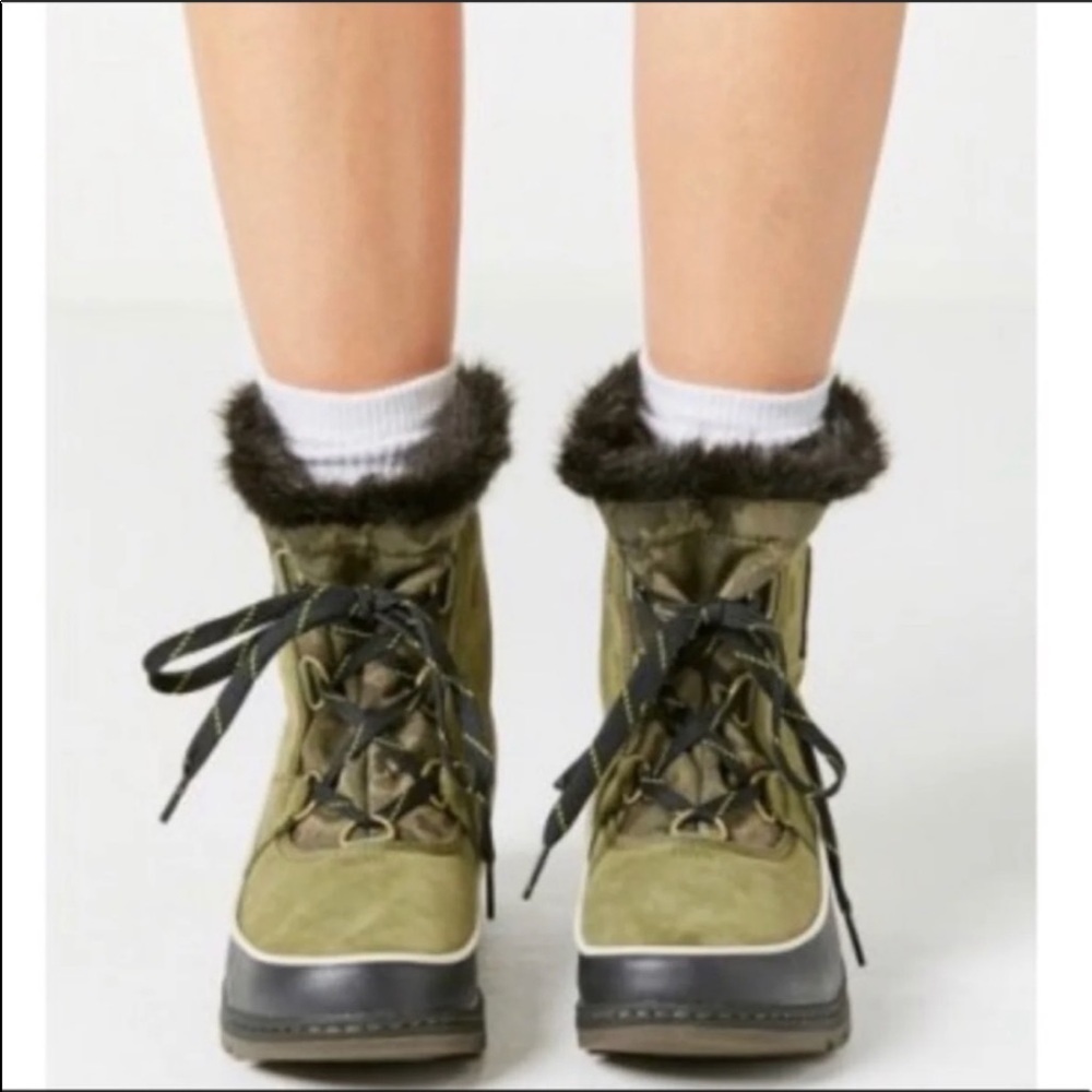 Sorel Tivoli III Camo Snow Boots